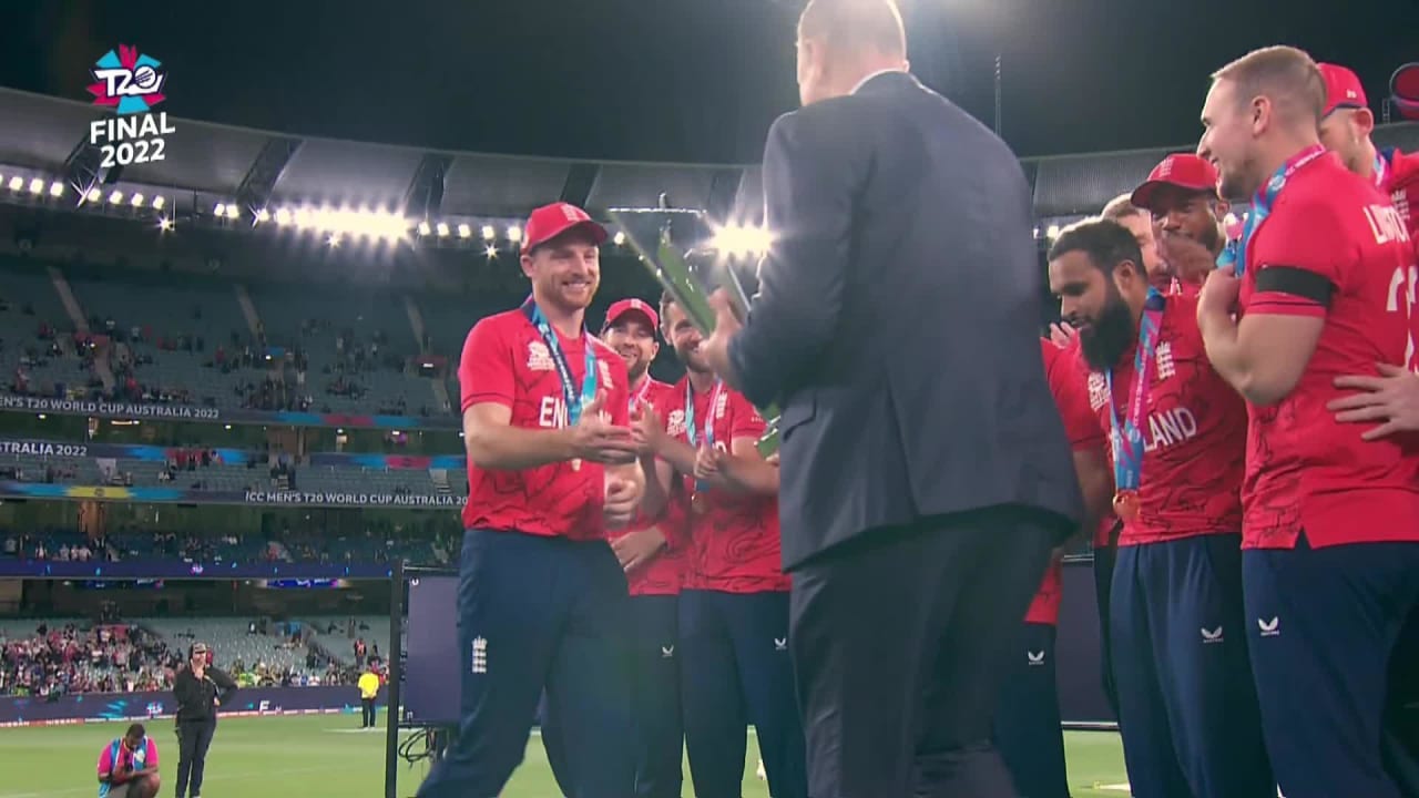 England lift the ICC Men's T20 World Cup 2022 trophy after beating Pakistan by five wickets in the final.